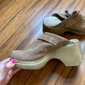 Vintage clogs super comfy